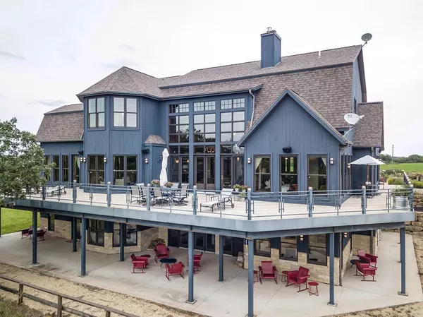 4181 Elm Rd, Potosi, WI 53820