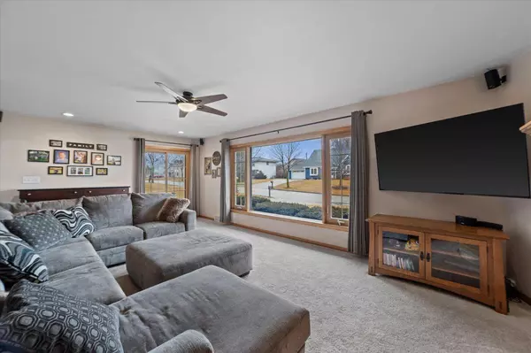 Greenfield, WI 53220,8350 W Plainfield AVENUE