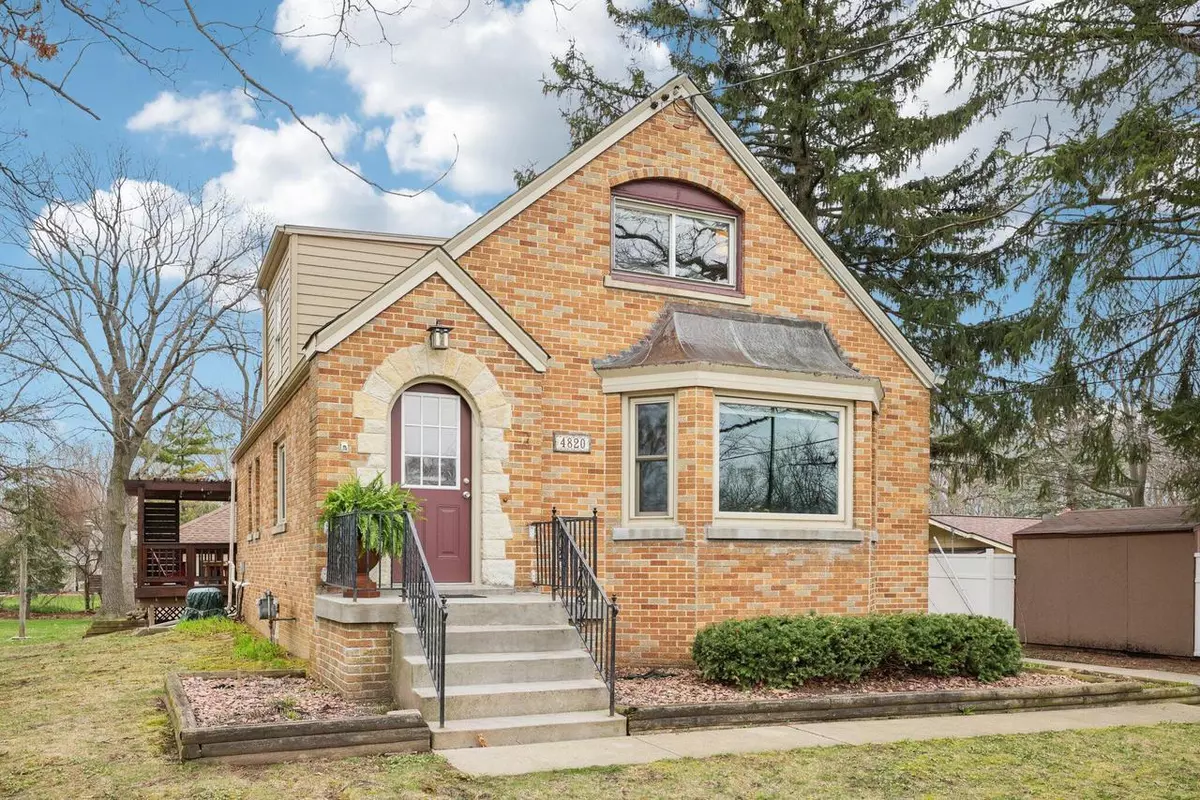 Greenfield, WI 53220,4820 S 43rd STREET