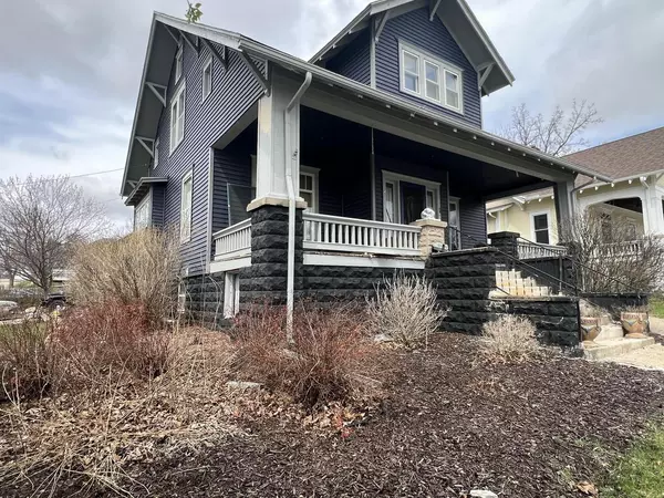 104 N Iowa STREET, Mineral Point, WI 53565