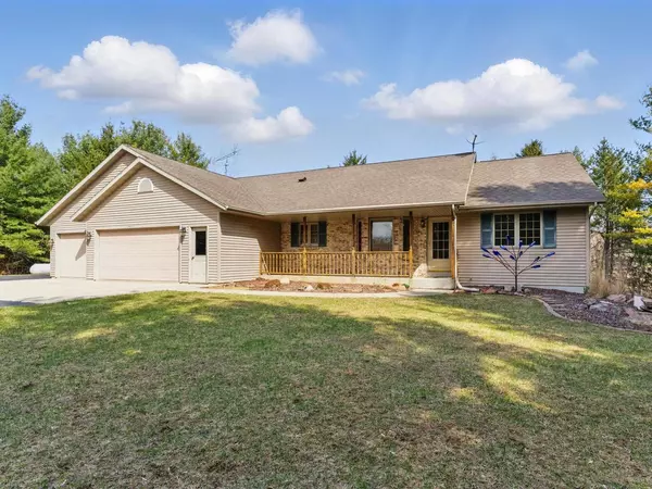 W7436 County Road V, Cascade, WI 53011