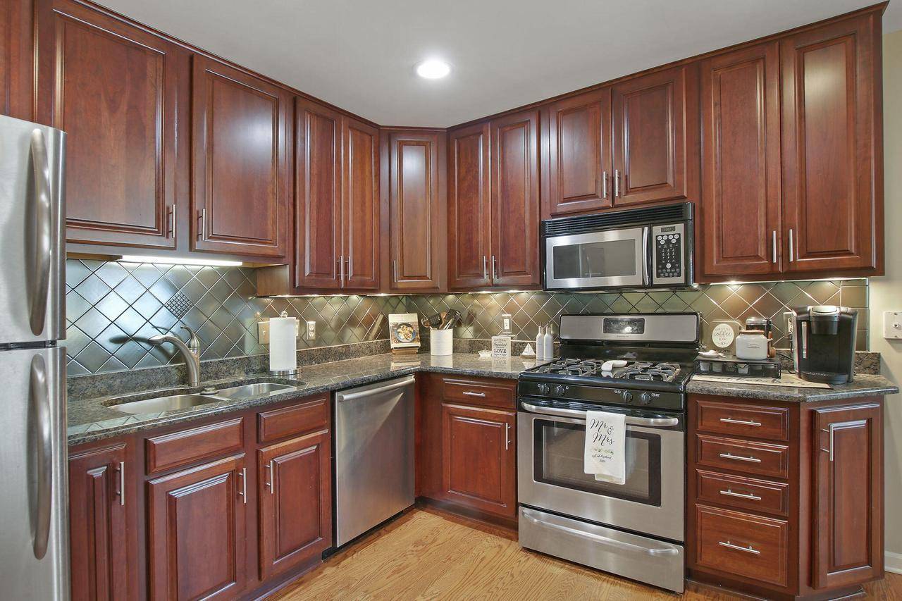 Kenosha, WI 53140,408 55th STREET #B
