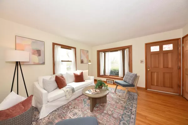 Whitefish Bay, WI 53217,5958 N Lydell AVENUE