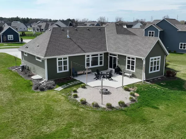 Summit, WI 53066,3238 Castle Rock DRIVE