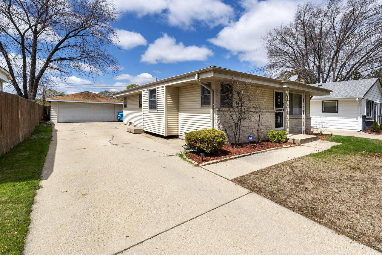 6437 N 47th STREET, Milwaukee, WI 53223