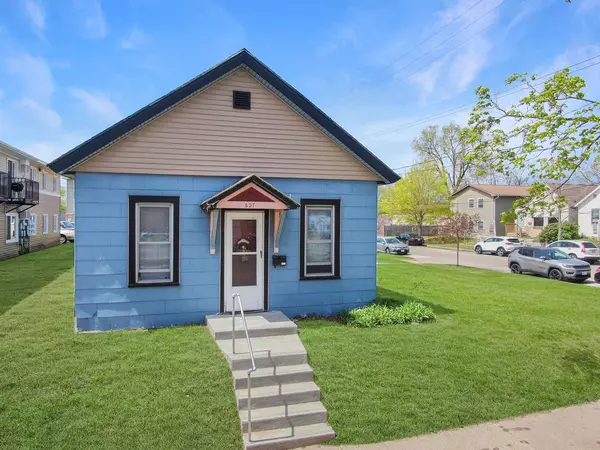 La Crosse, WI 54601,627 10th STREET N