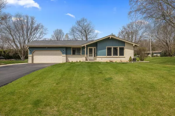 Hubertus, WI 53033,1515 Valley View DRIVE