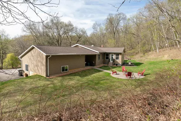 Onalaska, WI 54650,W6567 Apache COURT