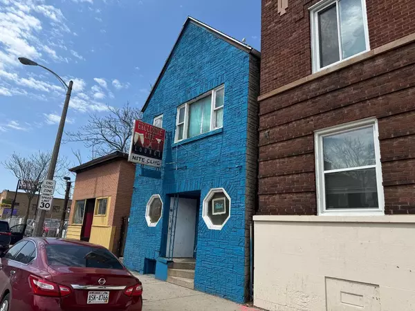 Milwaukee, WI 53204,1226 W National AVENUE #1228