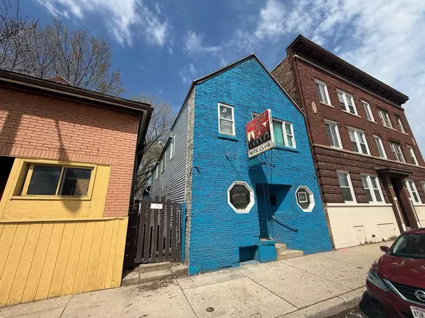 Milwaukee, WI 53204,1226 W National AVENUE #1228