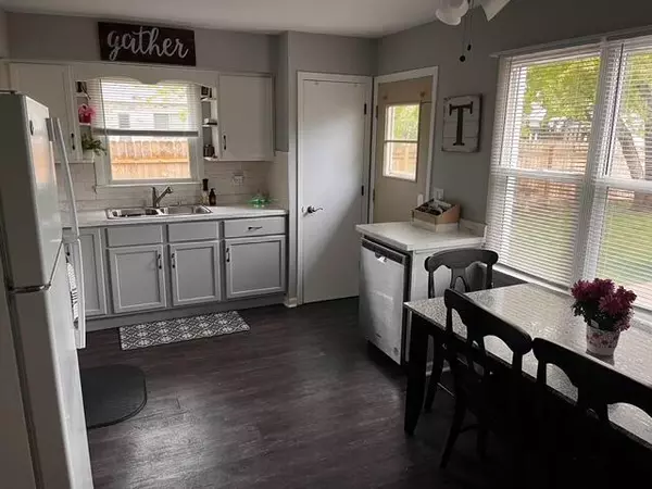 Burlington, WI 53105,106 N Musquequak STREET #A, 106 B