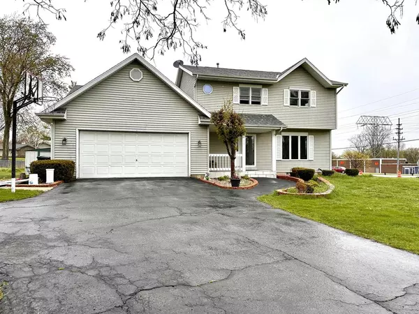 6590 S Carroll CIRCLE, Franklin, WI 53132