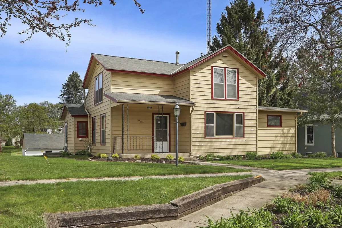 Lake Geneva, WI 53147,615 Water STREET