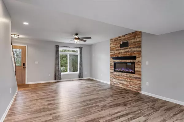 Bristol, WI 53104,19206 101st STREET