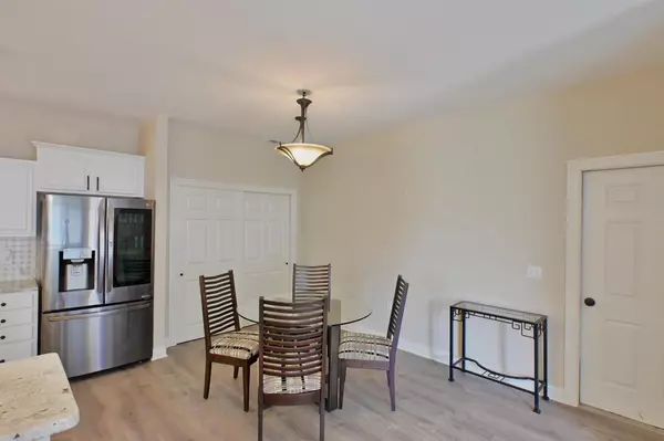 Oak Creek, WI 53154,2283 W Vista Bella DRIVE