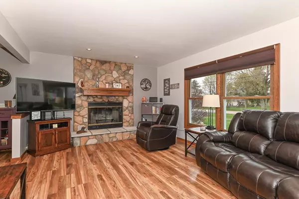 Oak Creek, WI 53154,8635 S 15th AVENUE