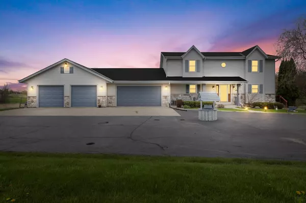 S98W18986 Christopher LANE, Muskego, WI 53150