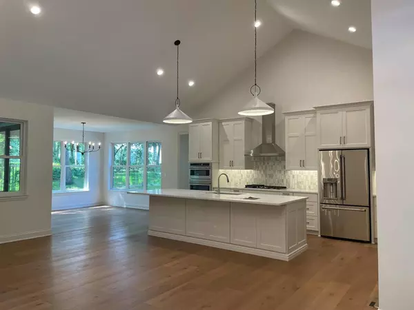 Lake Geneva, WI 53147,1545 Geneva National AVENUE N #16-04