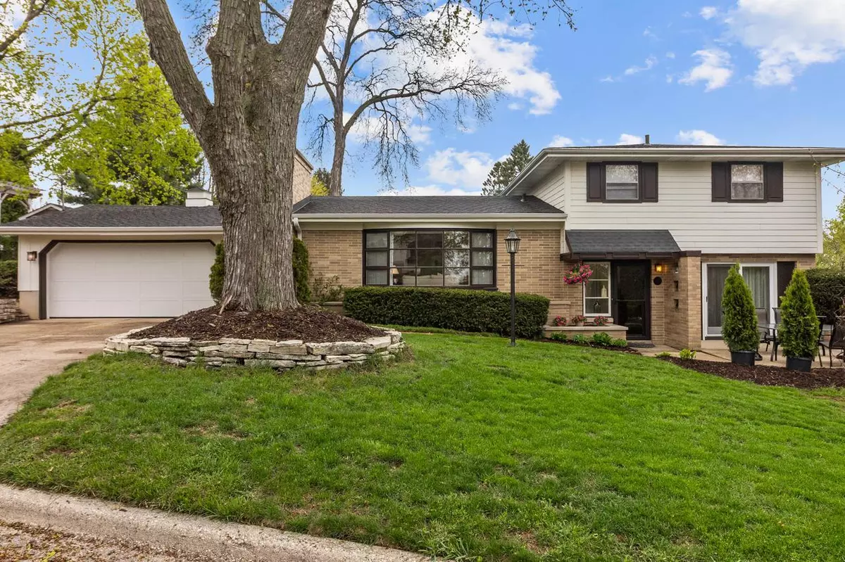 Lake Geneva, WI 53147,211 Timber LANE