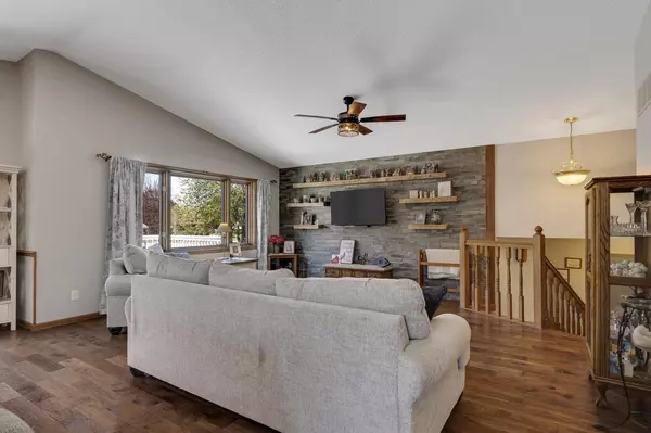 Onalaska, WI 54650,1277 Red Cedar COURT