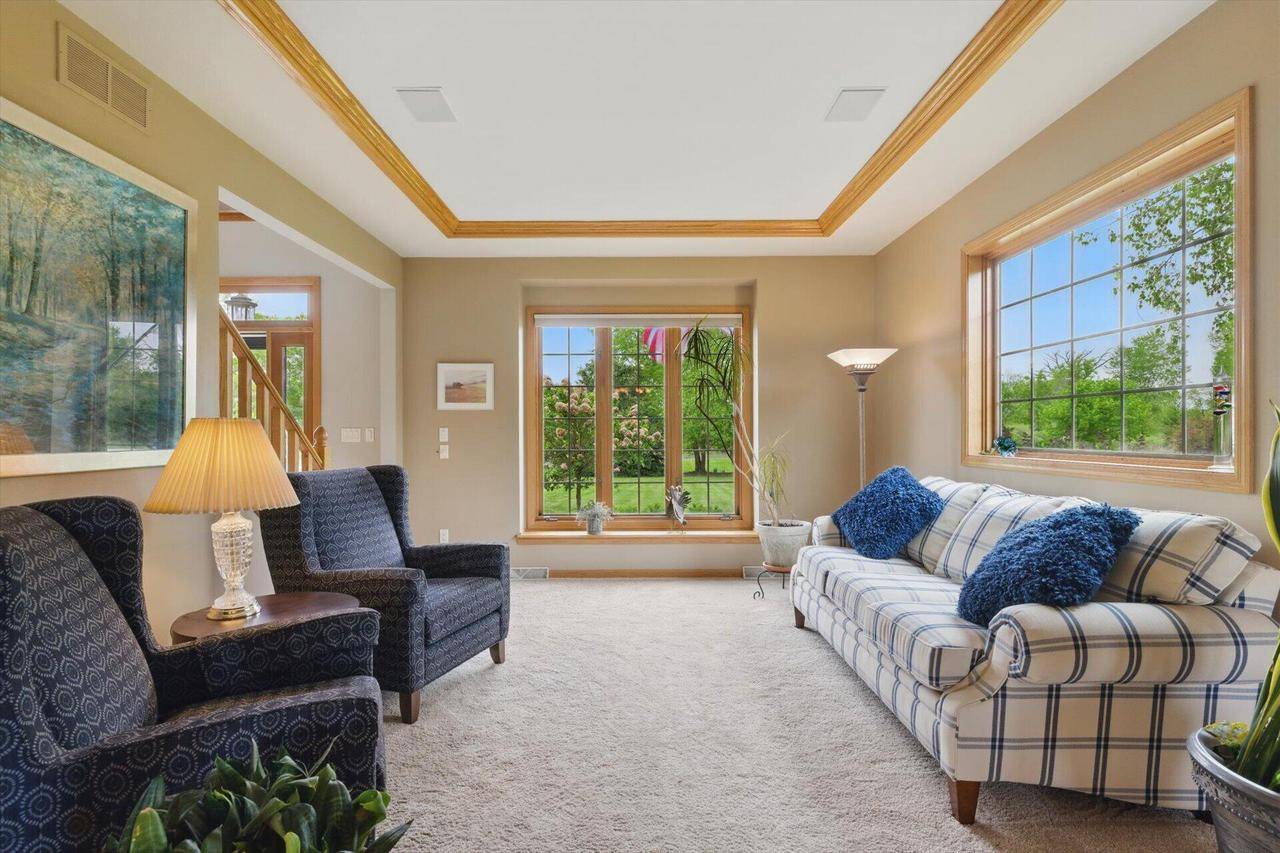 Summit, WI 53066,628 Sedge Meadow COURT