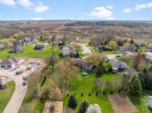 Twin Lakes, WI 53181,1222 Winged Foot DRIVE