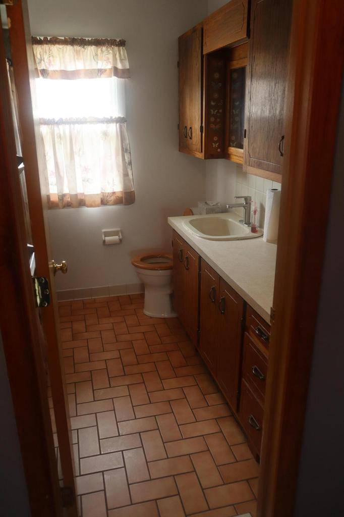 Kenosha, WI 53142,6003 49th AVENUE