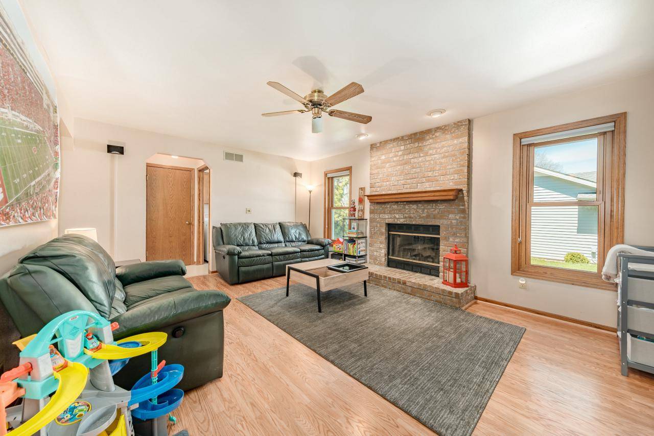 Germantown, WI 53022,W163N10577 Ridgeview LANE