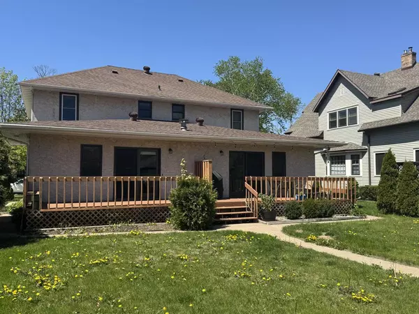 La Crosse, WI 54601,217-219 19th STREET S