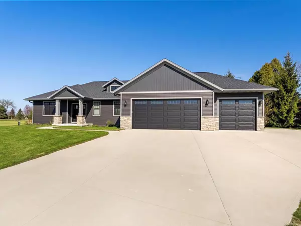 W2466 S Kapur DRIVE, Sheboygan Falls, WI 53085