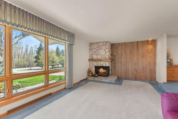 Grafton, WI 53024,1074 Ulao PARKWAY