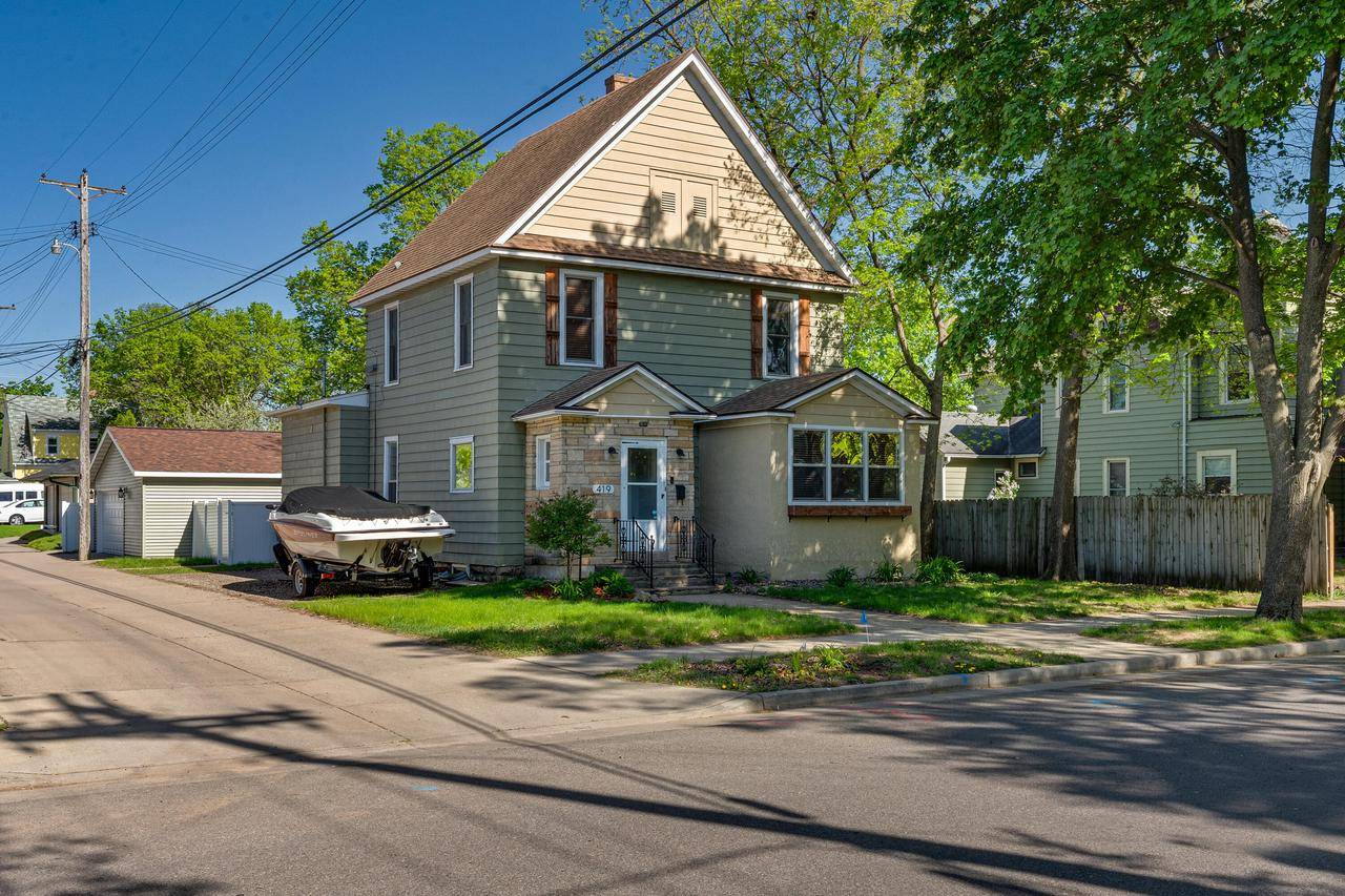 419 10th STREET S, La Crosse, WI 54601