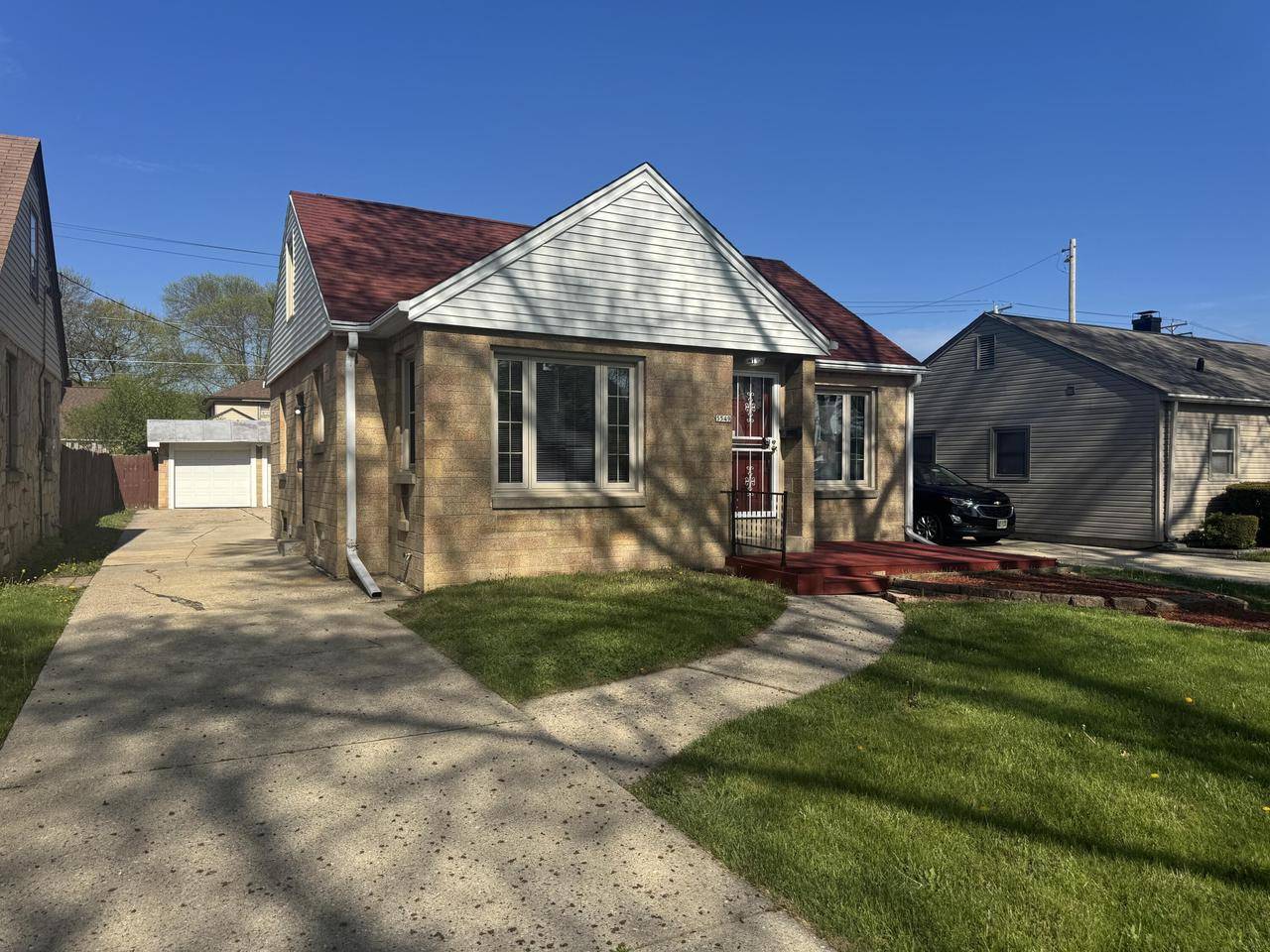 5549 N 52nd STREET, Milwaukee, WI 53218