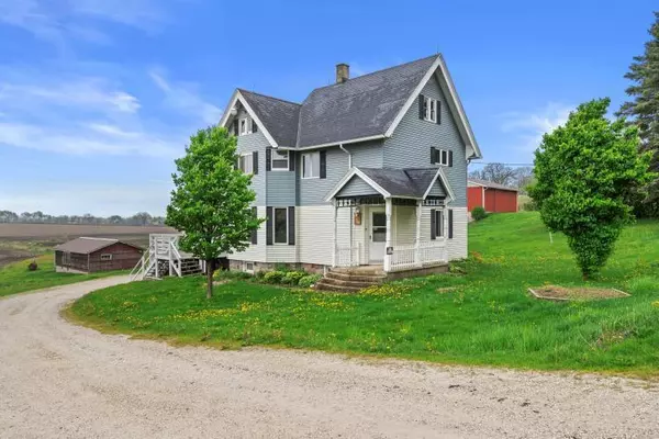 Pewaukee, WI 53072,N47W26699 Lynndale ROAD