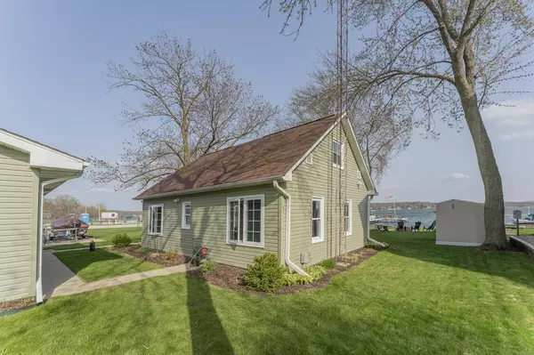 Silver Lake, WI 53170,544 N Cogswell DRIVE