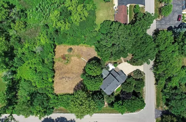 Pleasant Prairie, WI 53158,9988 32nd AVENUE