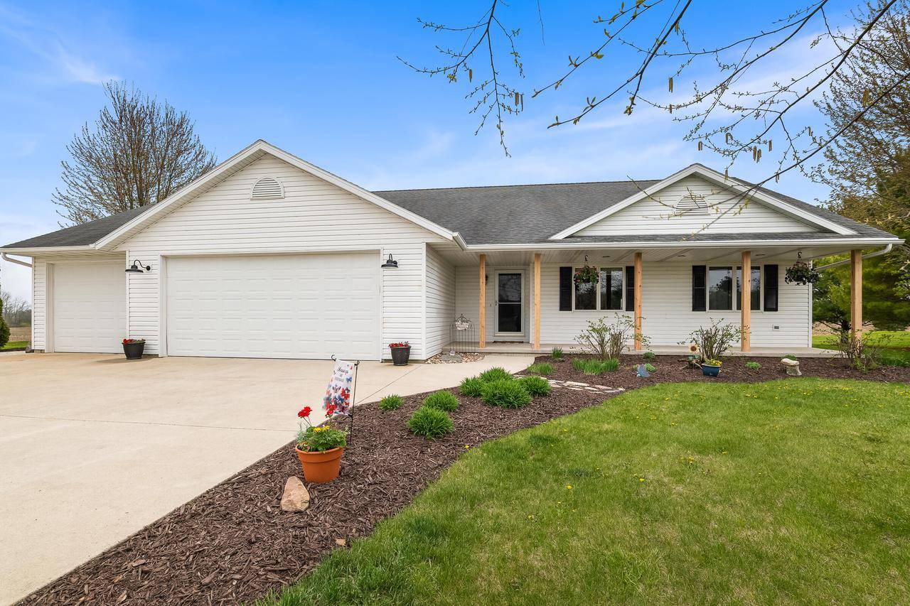 7501 Carstens Lake ROAD, Manitowoc, WI 54220