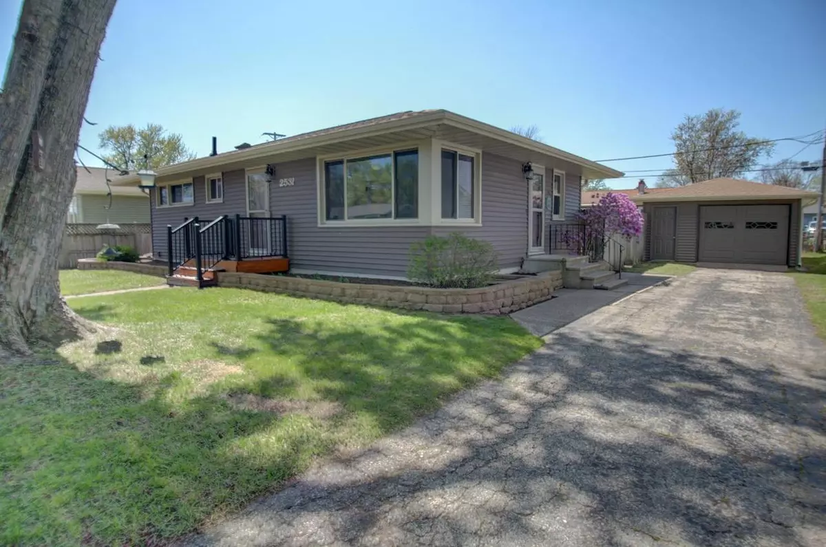 La Crosse, WI 54603,2531 2nd AVENUE E