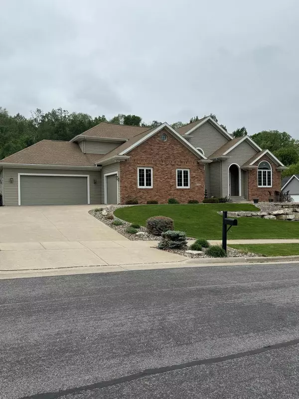 2260 Quarry LANE, Onalaska, WI 54650