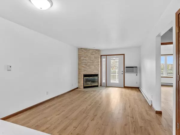 Two Rivers, WI 54241,1609 16th STREET #D