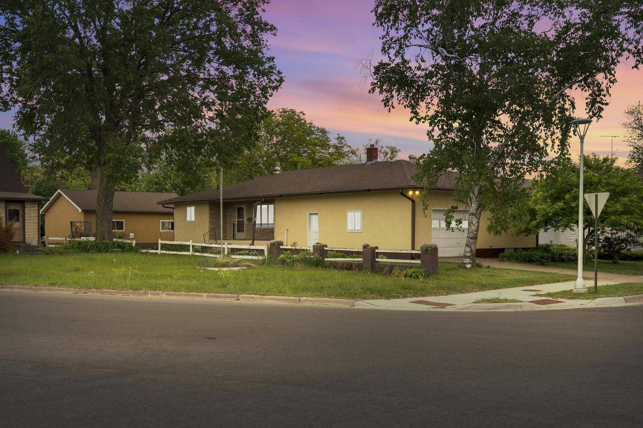 2530 Onalaska AVENUE, La Crosse, WI 54603