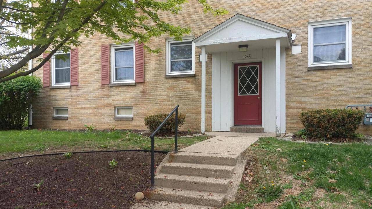 Milwaukee, WI 53212,1342 E Randolph COURT #C