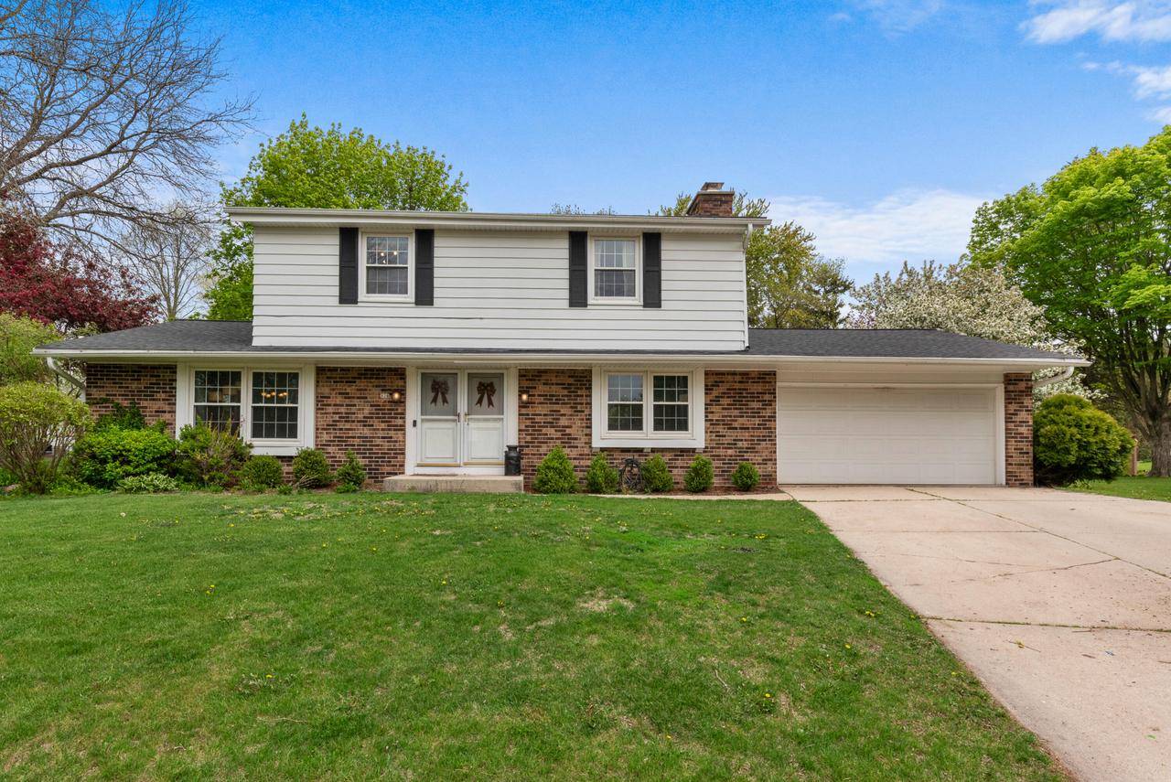 128 Audubon COURT, Grafton, WI 53024