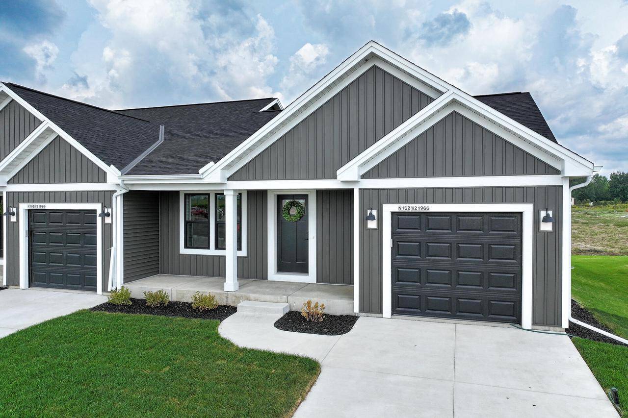 N162W21966 Poppy ROAD, Jackson, WI 53037