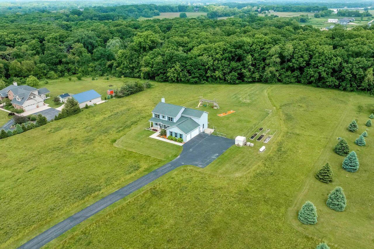 28900 Rowntree ROAD, Burlington, WI 53105