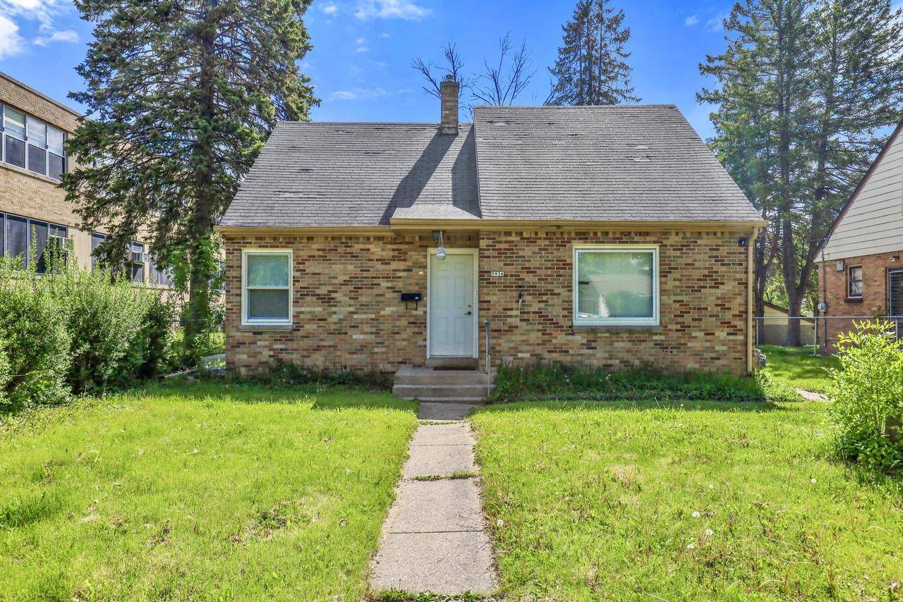Milwaukee, WI 53209,5936 N 35th STREET