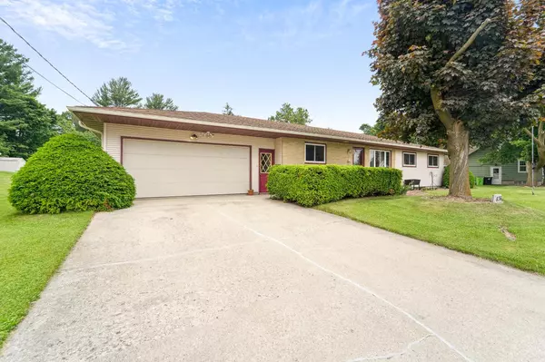Kiel, WI 53042,636 Calumet AVENUE
