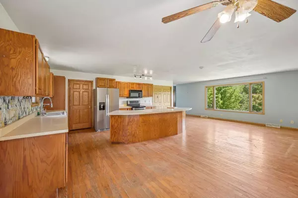 Burlington, WI 53105,32328 Academy ROAD