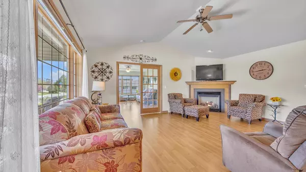 Sheboygan Falls, WI 53085,181 Lexington COURT