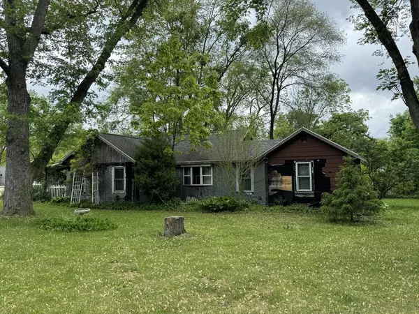 8444 Fish Hatchery ROAD, Burlington, WI 53105